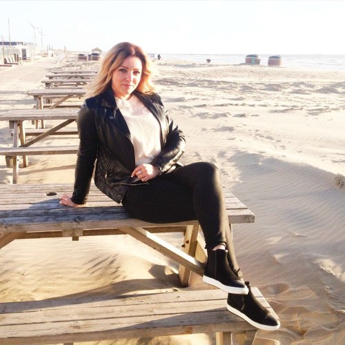 Алена Алена